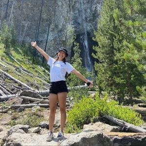 Meet your Posher, Katrina